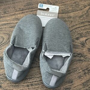 Isotoner Men's Gray Slip-On Loafers